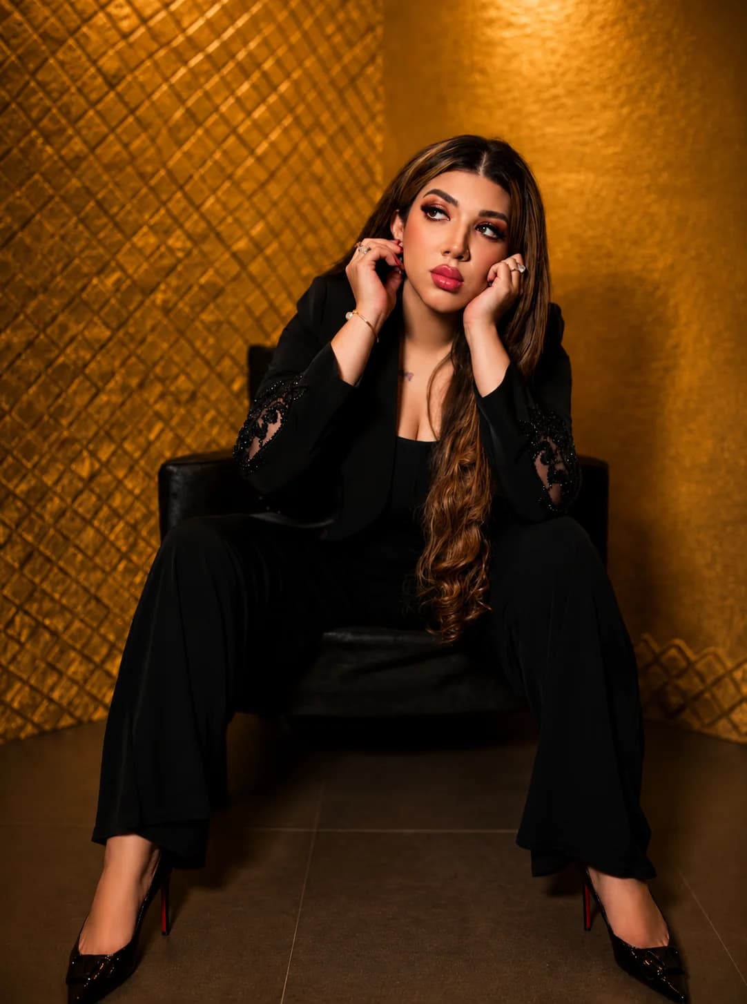 Relaxed editorial portrait of Almas Anfar Kathuria
